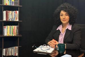 نرگس محمدی احکام سنگین ۱۶ معلم در استان کردستان را نماد تشدید سرکوب صنفی دانست