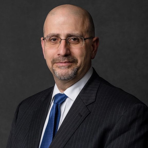 Ex-US ambassador predicts low odds of Iran-US deal ahead of talks