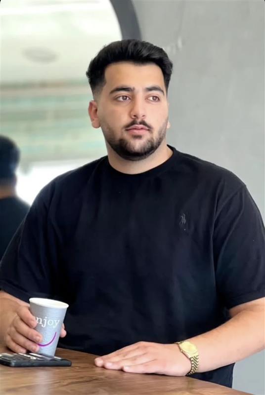 محمد احمدی، با اصابت گلوله نیروهای سرکوبگر حکومتی به ناحیه کمر کشته شد