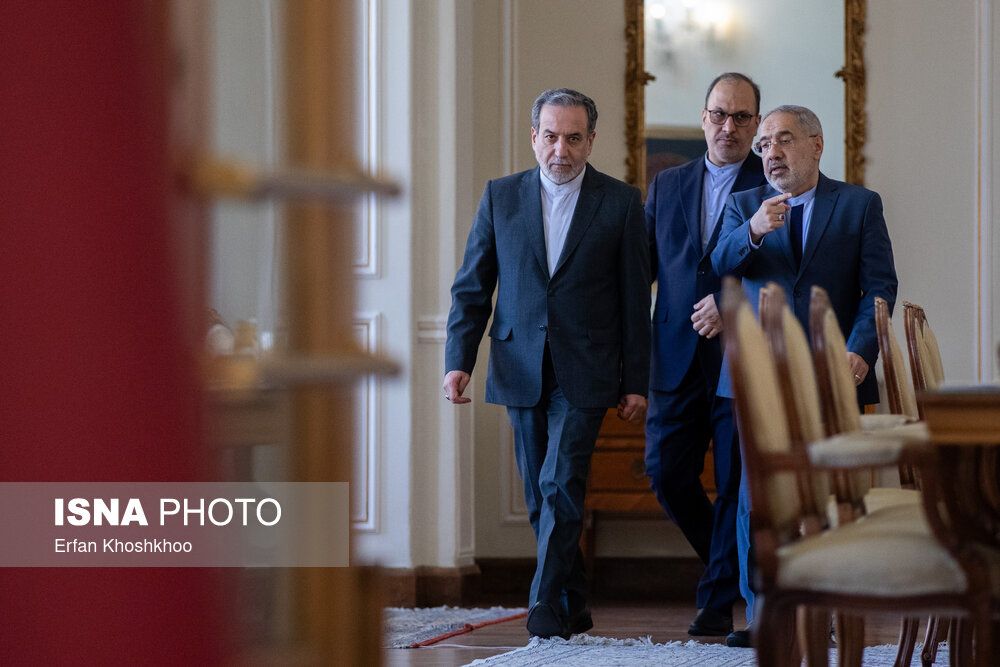 وزير الخارجية الإيراني: "حزب الله" قادر تمامًا على الدفاع عن نفسه بمفرده