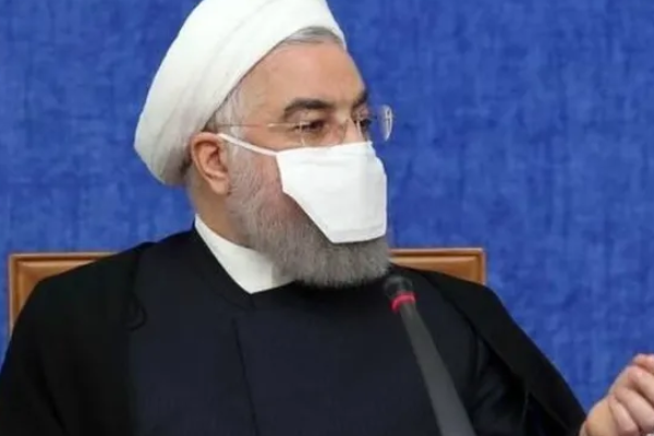 البرلمان الإيراني يحيل تقريرا عن "سوء إدارة" حسن روحاني لملف كورونا إلى القضاء