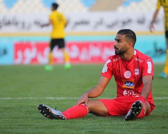 واکنشها به حبس بازیکن سابق تراکتور ادامه دارد؛ حمایت نصرتی و ایرانپوریان از نصرآزادانی