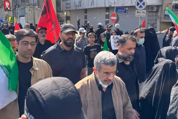 گزارش هاآرتص از همکاری محمود احمدینژاد با اسرائیل و ناکامیهای نتانیاهو و رییس سابق موساد