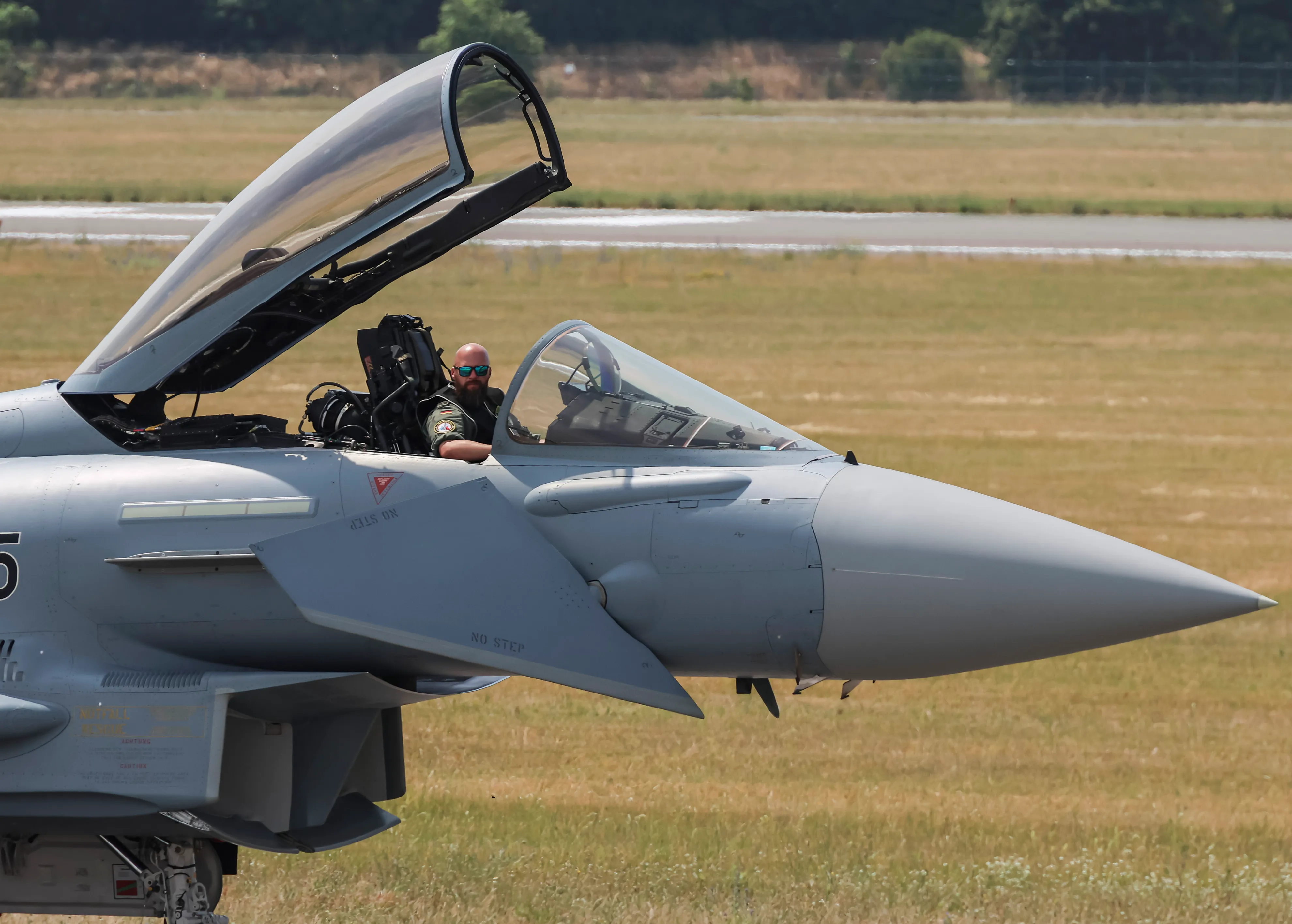 در پی نگرانی از دسترسی تهران به اورانیوم مدفون در اصفهان، طرح اعزام دلتافورس بررسی میشود