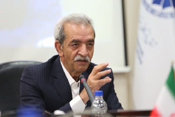 رئيس غرفة التجارة الإيرانية:منذ عقد والاقتصاد الإيراني آخذ في التدهور والنمو الاقتصادي صفر