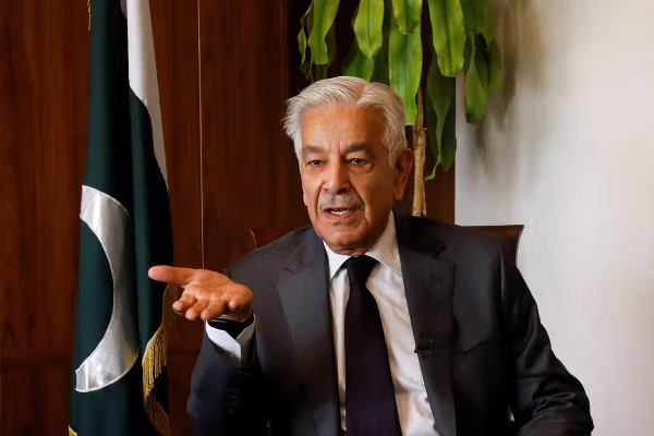 وزیر دفاع پاکستان: در صورت شکست مذاکرات با طالبان، جنگی آشکار آغاز خواهد شد