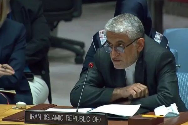 طهران تنتقد قرار الوكالة الذرية ضدها.. وتؤكد: التزمنا بتعهداتنا النووية