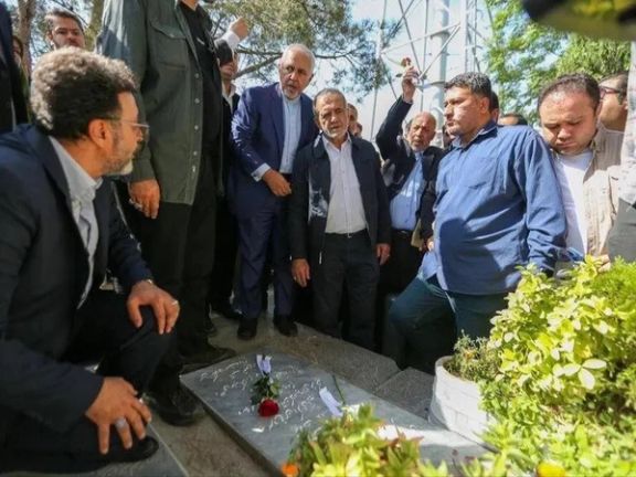 Zarif’s Visit to Graves of Flight PS752 Victims Outrages Families