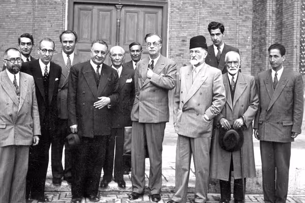 فرهنگستان ایران؛ یک قرن پالایش زبان فارسی