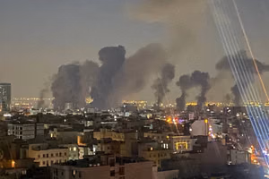 Salvation or tragedy? Iranians debate prospect of another war