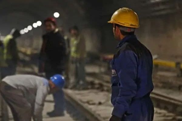 القوة الشرائية للعمال الإيرانيين انخفضت بنسبة 32٪ خلال ستة أشهر