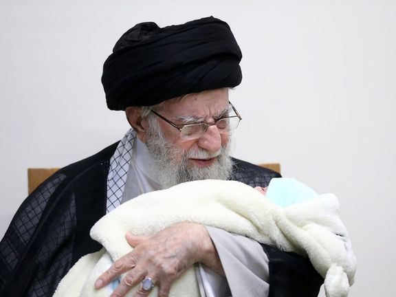 مسؤول إيراني: على العائلات أن تولي اهتماماً خاصاً لمطلب خامنئي بشأن "جهاد الإنجاب"