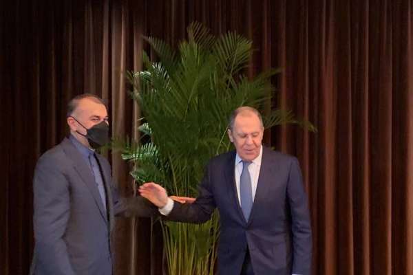Russian FM Due In Tehran To Boost Energy Cooperation