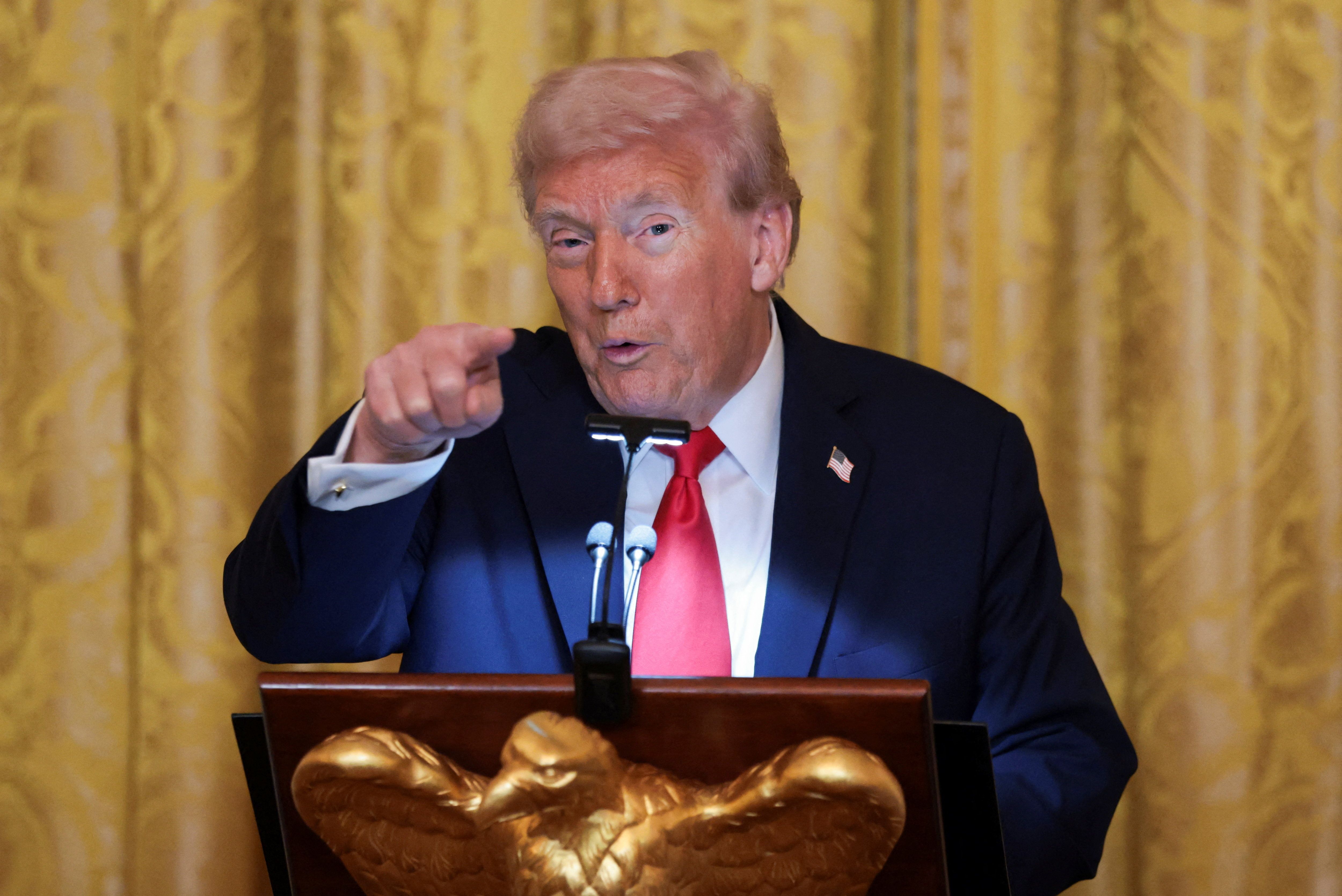 ترامپ: اگر حماس خوب و طبق تعهداتش رفتار نکند، با آن‌ها برخورد خواهیم کرد 