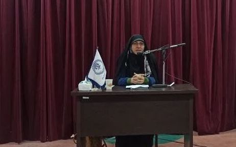 مقام حوزه علمیه: اغلب تکفرزندها لوس بار آمدهاند و مشکل روانی دارند