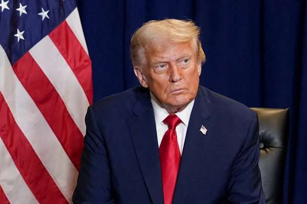 ترامپ: آتشبس با جمهوری اسلامی همچنان برقرار است و حملههای جدید آمریکا در حد نوازش بود