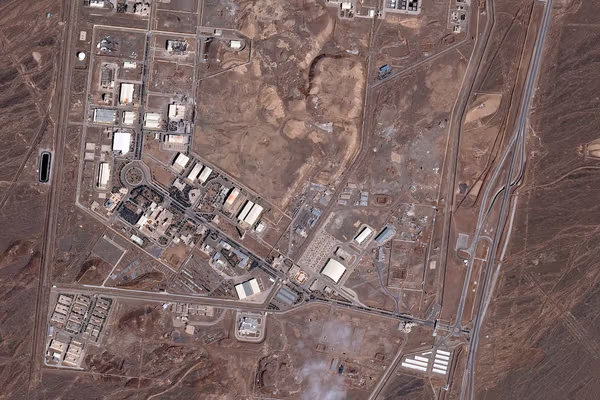 Possible new fortifications seen at tunnel complex near Natanz, think tank says