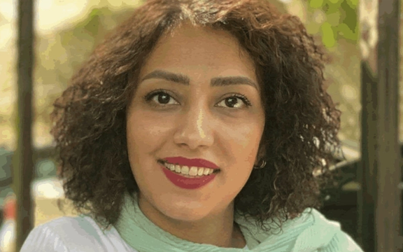 ادامه اعتصاب غذای مریم کریمبیگی و دستکم ۱۰ معلم زندانی