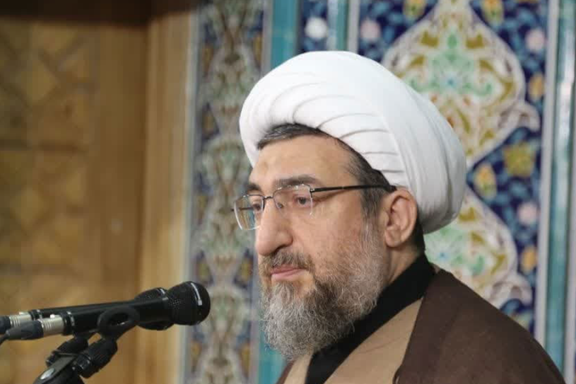 نماینده خامنهای در آذربایجان شرقی: بیحجابها کاری نکنند صبر خانواده شهدا لبریز شود