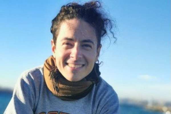 السجين الفرنسي في إيران أوليفييه غروندو: أنا ضحية "ابتزاز سياسي" بين طهران وباريس