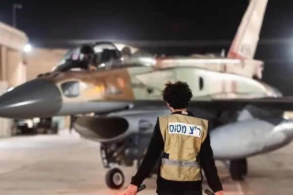 تقرير أميركي: تدمير منظومات الدفاع الجوي الإيراني "اس-300" خلال الهجوم الإسرائيلي