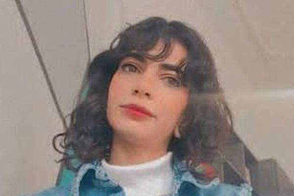 پانتهآ شیاسی، ۲۴ ساله در کرج با شلیک مستقیم نیروهای سرکوبگر جان باخت