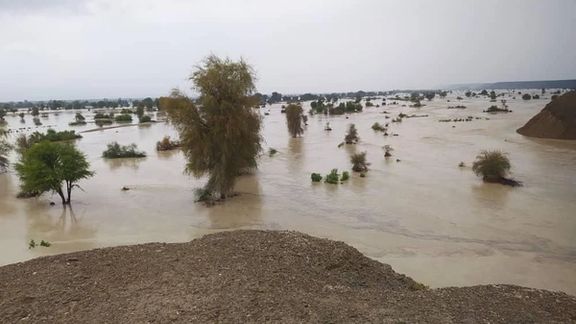 سیل در سیستان و بلوچستان و گرفتار شدن ۱۵ هزار نفر در برف و کولاک ۲۶ استان