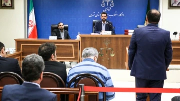 شش متهم پرونده شرکت بازرگانی پتروشیمی هر کدام به ۲۰ سال زندان محکوم شدند