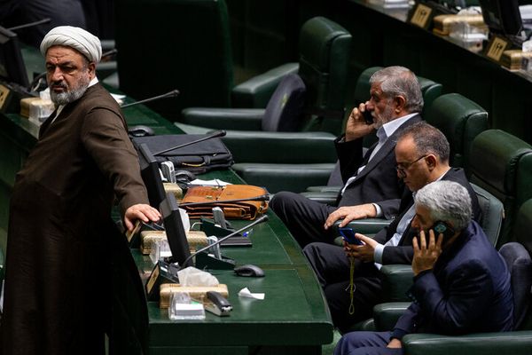 برلماني إيراني يكذّب باقر قاليباف: مجلس الأمن القومي لم يمنع إصدار "قانون الحجاب"