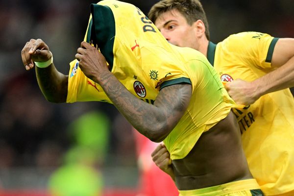 آث میلان ۲-۱ فیورنتینا؛ کامبک شیرین روسونری برای صعود به صدر جدول سری آ