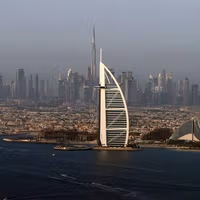 با بالا گرفتن تنش، دهها صراف مرتبط با سپاه پاسداران در امارات متحده عربی بازداشت شدند