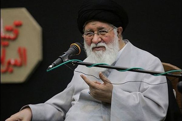 ممثل خامنئي في خراسان: المقاطعون للانتخابات هم "الأغلبية المتمردة" ولا مكان لهم ضد الأقلية