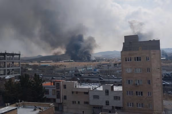 علاوه بر تهران، چندین شهر ایران نیز بامداد جمعه هدف حملات قرار گرفتند