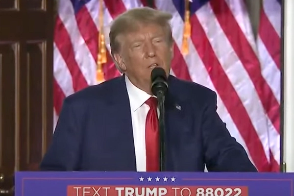 ترامپ اتهامات خود را تلاشی از سوی بایدن برای جلوگیری از ریاستجمهوری دوبارهاش خواند