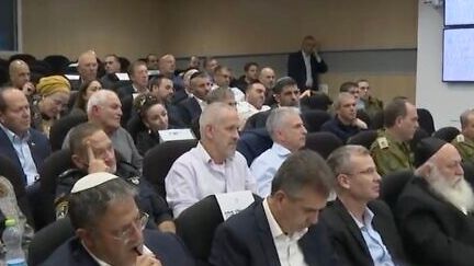 دولت اسرائیل با توافق با حماس برای آزادی ۵۰ گروگان در ازای چهار روز توقف درگیری موافقت کرد