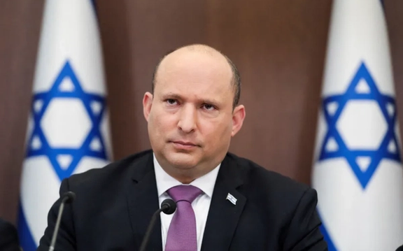 رئيس وزراء إسرائيل السابق: الرد على هجمات الحوثيين يجب أن يكون في طهران