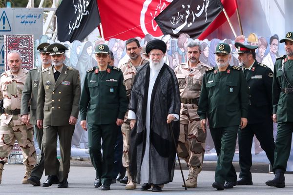 "وول ستريت جورنال": إيران أبلغت الأسد بأنها لا تستطيع إرسال قوات بسبب الغارات الإسرائيلية