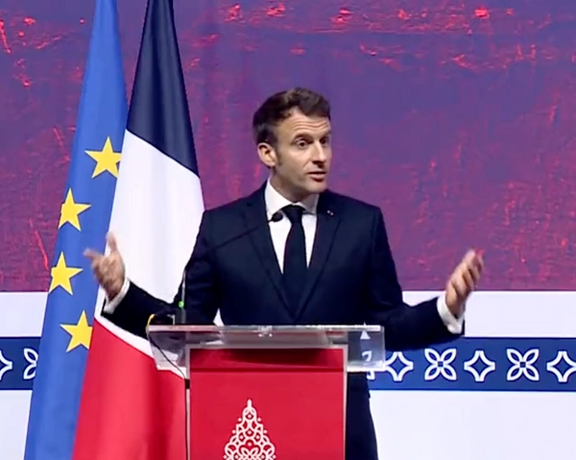 مکرون: باید انقلاب زنان و جوانان ایران برای برابری جنسیتی را بستاییم