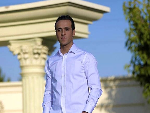 هجوم ماموران امنیتی به خانه علی کریمی