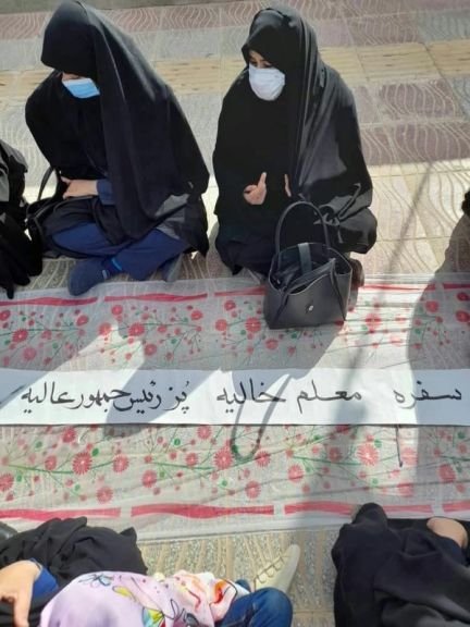 تجمع سراسری معلمان معترض؛ فعالان صنفی در مریوان همچنان در بازداشتاند