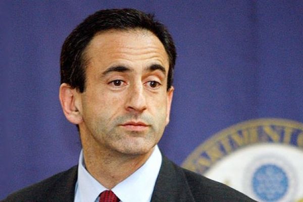 موقع أميركي: هاريس تعرقل تحقيق الكونغرس حول علاقة مستشارها الأمني بشبكة النفوذ الإيرانية