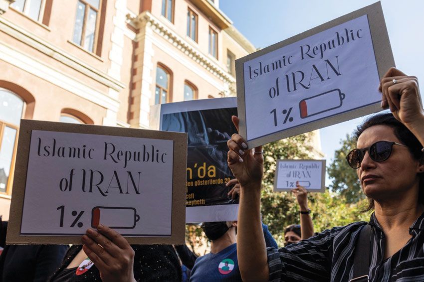 احتجاج الجالية الإيرانية الأسترالية يدفع سفارة طهران لتغيير مراكز الاقتراع بسيدني وبريسبان