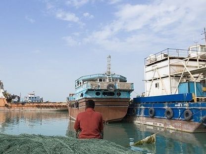 Small vessels used in the Persian Gulf for local shipping.