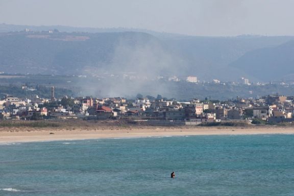دود ناشی از درگیریهای ارتش اسرائیل و حزبالله، سواحل جنوب لبنان، ۱۴ مهر