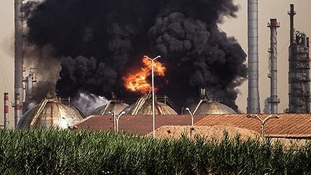 معاون وزیر نفت: آتشسوزی در پالایشگاه تهران به صورت کامل مهار شد