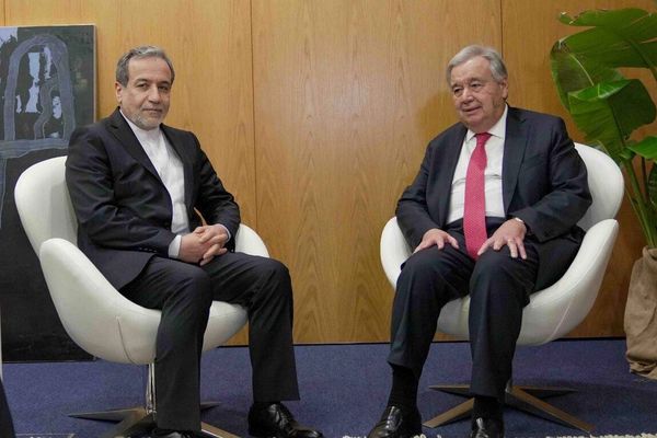 Iran’s foreign minister meets UN secretary-general in Geneva