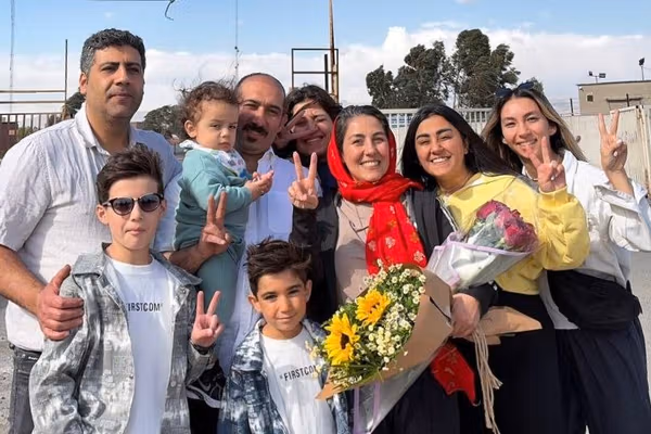 مریم اکبریمنفرد، زندانی سیاسی، پس از حدود ۱۷ سال حبس بدون مرخصی آزاد شد