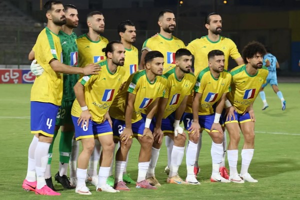 بحران در صنعت نفت؛ تیم آبادانی پیش از بازی با پرسپولیس از هتل و زمین تمرین محروم شد