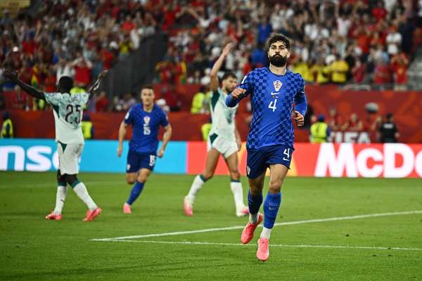 نقش سنسور هوشمند در حذف دراماتیک کرواسی؛ چرا گل تساوی ثانیههای پایانی کرواتها مردود شد؟