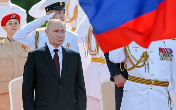 شرکت ولادیمیر پوتین، رییسجمهوری روسیه در مراسم گرامیداشت روز نیروی دریایی این کشور، سنپترزبورگ، هفتم مرداد